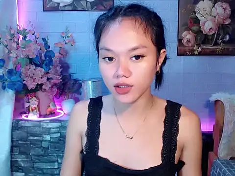 Snapshot of sexybabewarrior chatting on July 5, 8:37 pm sexybabewarrior online show from July 5, 8:37 pm