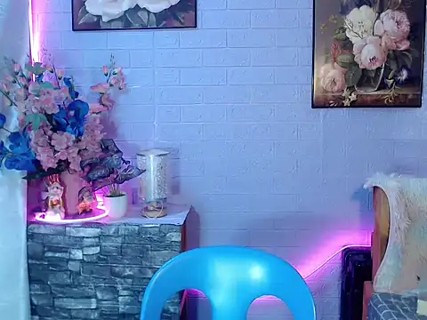 Snapshot of sexybabewarrior chatting on July 7, 8:45 pm sexybabewarrior online show from July 7, 8:45 pm