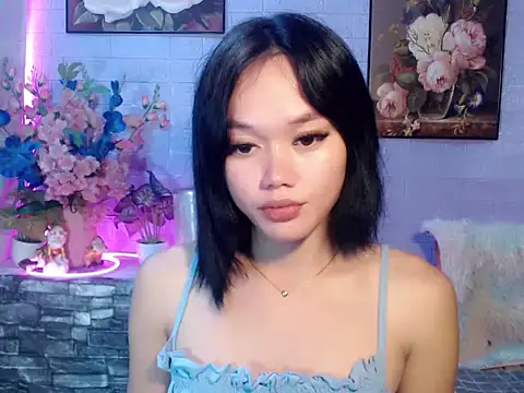 Snapshot of sexybabewarrior chatting on July 16, 8:28 pm sexybabewarrior online show from July 16, 8:28 pm