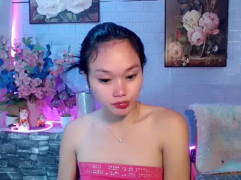 Snapshot of sexybabewarrior chatting on July 15, 8:05 pm sexybabewarrior online show from July 15, 8:05 pm