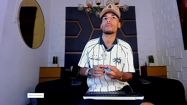 Snapshot of Thiagoferreti chatting on January 12, 3:24 am Thiagoferreti online show from January 12, 3:24 am