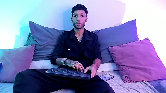 Thiagoferreti online show from June 25, 4:32 am