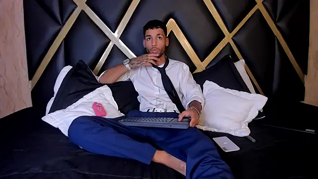 Thiagoferreti online show from March 5, 3:36 am