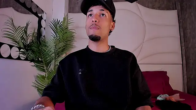 Thiagoferreti online show from November 12, 7:51 pm