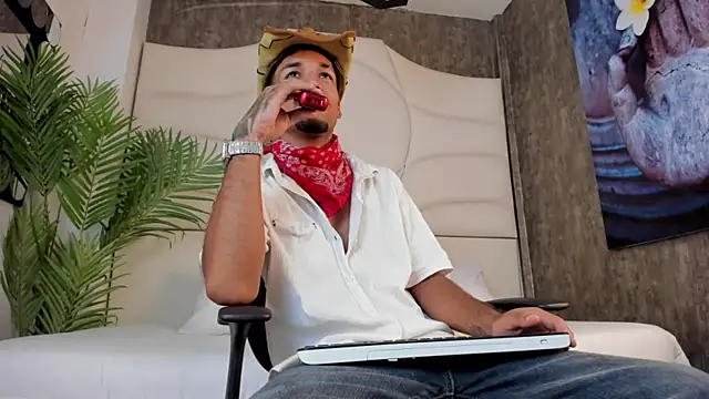 Thiagoferreti online show from October 28, 7:24 pm