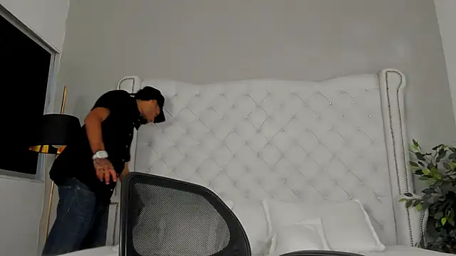 Thiagoferreti online show from October 24, 9:36 pm