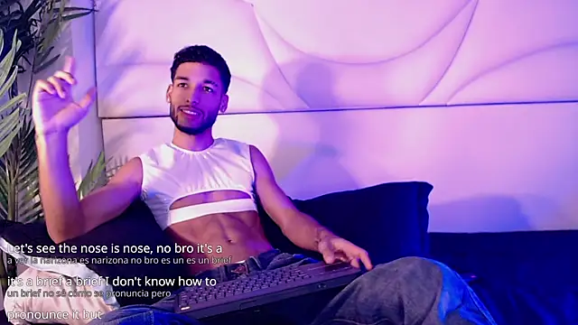 Thiagoferreti online show from April 18, 1:13 pm