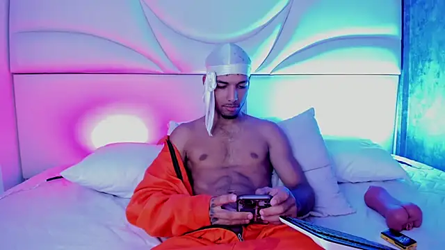 Thiagoferreti online show from December 5, 7:23 pm