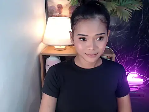 Snapshot of ur_holly_lexie chatting on September 21, 7:02 am ur holly lexie online show from September 21, 7:02 am