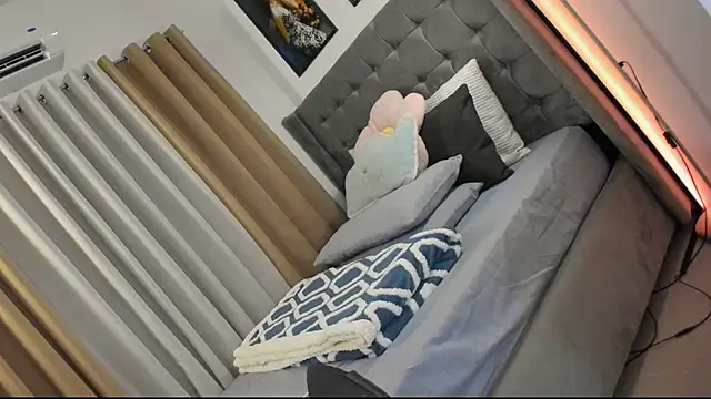 saucysensual tanyahx online show from November 12, 5:22 am