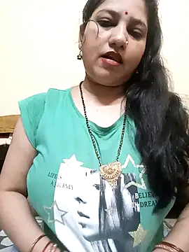 Snapshot of nisha_sweet chatting on September 13, 11:32 am nisha sweet online show from September 13, 11:32 am