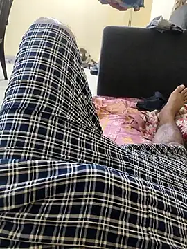 vichuhot online show from February 8, 7:00 pm