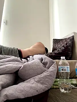 Snapshot of Sj61799 chatting on September 8, 9:36 pm Sj61799 online show from September 8, 9:36 pm