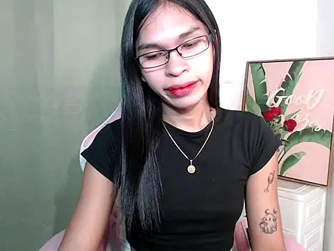 Snapshot of sexloverxxz chatting on October 11, 8:15 am sexloverxxz online show from October 11, 8:15 am