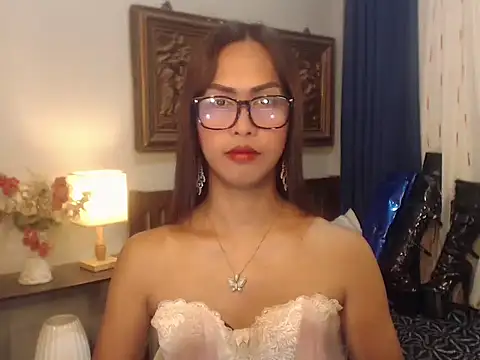 Nathalieheartt online show from June 25, 2:20 am