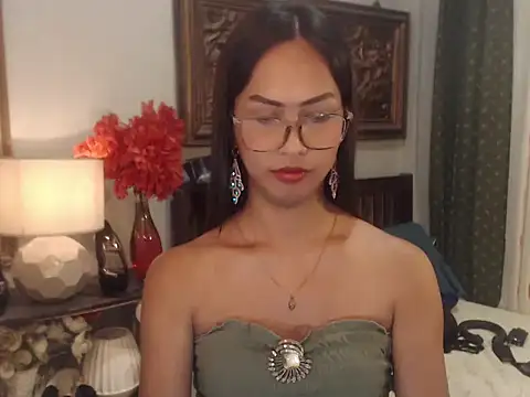 Nathalieheartt online show from July 28, 4:50 pm