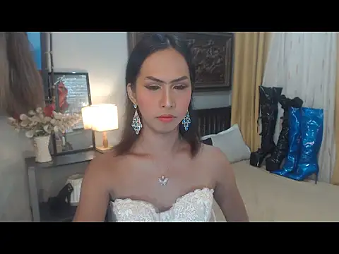 Nathalieheartt online show from November 26, 2:11 am