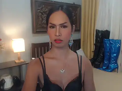 Nathalieheartt online show from November 13, 2:59 am