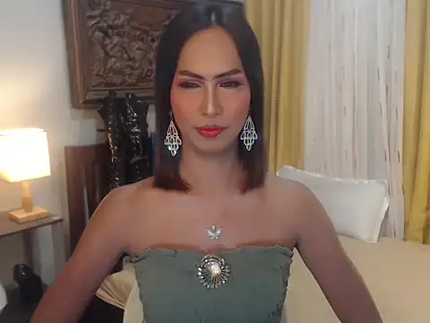 Nathalieheartt online show from October 25, 2:11 am