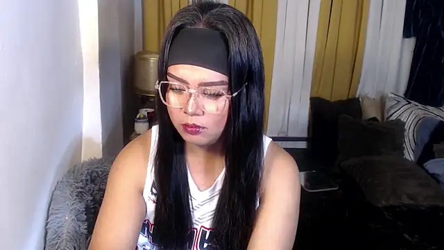 YourSweet-mich online show from May 4, 1:25 pm
