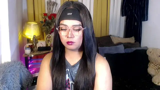YourSweet-mich online show from May 10, 8:33 pm