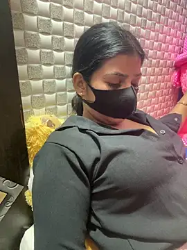 Hot Jaanvi  online show from March 18, 6:05 am