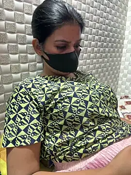 Hot Jaanvi  online show from April 15, 6:52 am