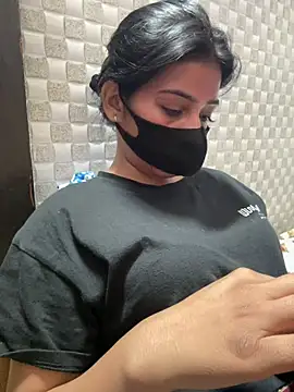 Hot Jaanvi  online show from May 20, 4:20 am