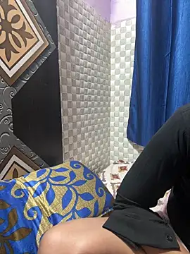 Hot Jaanvi  online show from April 13, 5:33 am