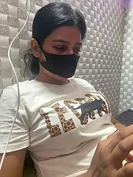 Hot Jaanvi  online show from May 29, 4:46 pm