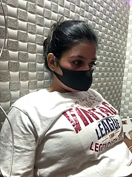Hot Jaanvi  online show from April 23, 4:08 pm