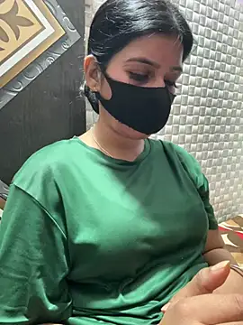 Hot Jaanvi  online show from April 17, 4:10 pm