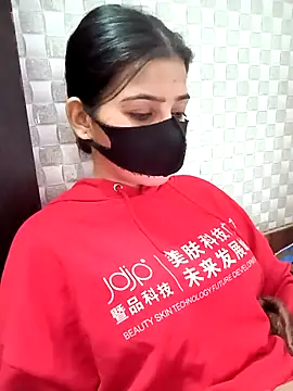 Snapshot of Hot_Jaanvi_ chatting on November 15, 5:06 pm Hot Jaanvi online show from November 15, 5:06 pm