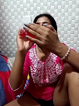 Snapshot of Hot_Jaanvi_ chatting on October 29, 6:23 am Hot Jaanvi online show from October 29, 6:23 am