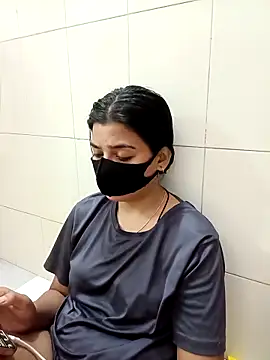 Snapshot of Hot_Jaanvi_ chatting on October 5, 6:04 am Hot Jaanvi online show from October 5, 6:04 am