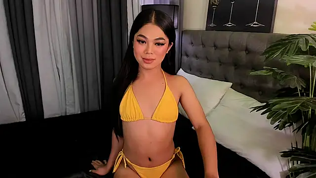 Snapshot of AsianHugecockAnna chatting on October 3, 9:38 pm AsianHugecockAnna online show from October 3, 9:38 pm
