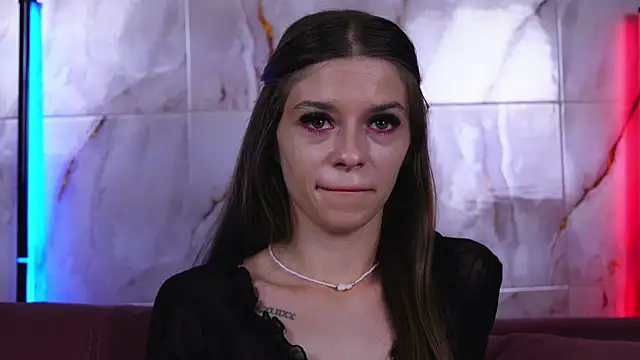 sukie spooky online show from October 25, 9:30 am