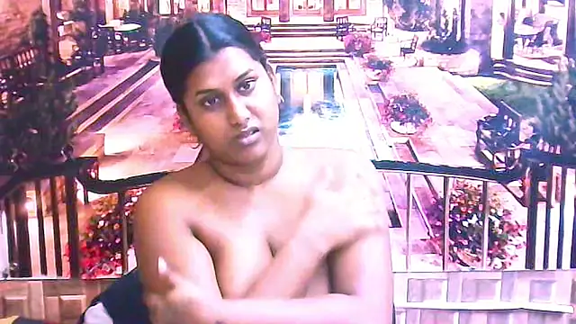 Snapshot of IndianChocolatepie4u chatting on October 6, 5:52 am IndianChocolatepie4u online show from October 6, 5:52 am