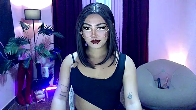 Unique Maya online show from September 24, 3:18 pm