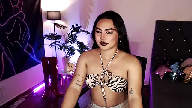 Unique Maya online show from February 26, 2:39 pm