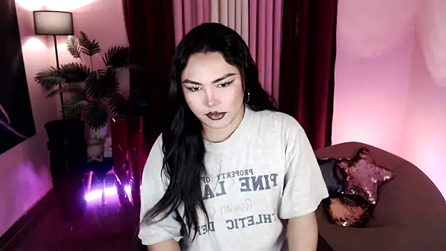 Unique Maya online show from February 3, 4:10 am