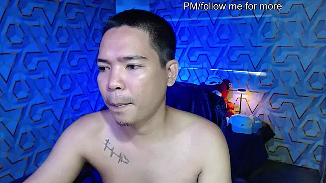 Snapshot of MANIACasianX chatting on June 6, 2:17 am MANIACasianX online show from June 6, 2:17 am