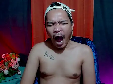 MANIACasianX online show from December 16, 8:13 pm