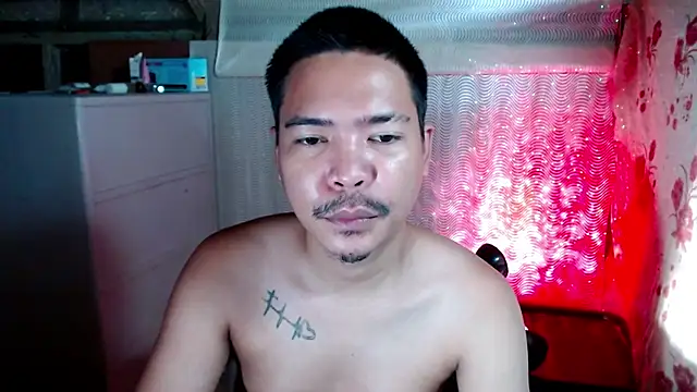 Snapshot of MANIACasianX chatting on September 27, 1:12 am MANIACasianX online show from September 27, 1:12 am