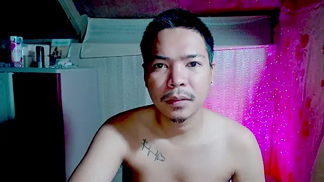 Snapshot of MANIACasianX chatting on October 8, 2:18 pm MANIACasianX online show from October 8, 2:18 pm