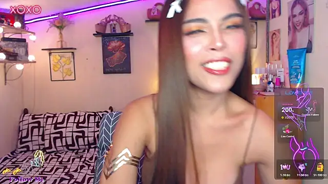 izabella moore online show from March 11, 4:06 am