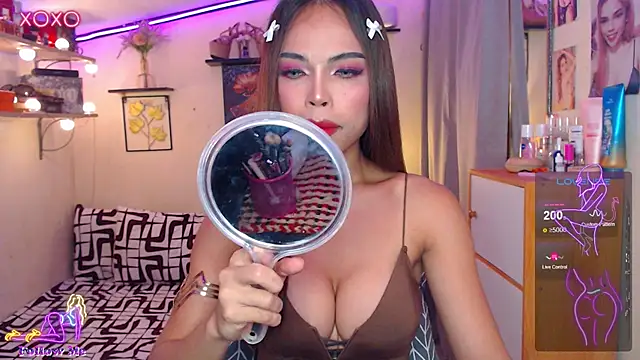 izabella moore online show from March 10, 3:54 am