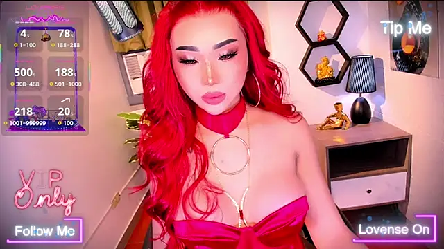 TriciaCumLoader online show from April 12, 6:44 pm