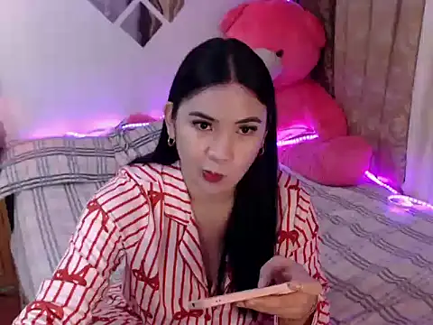 Snapshot of wild_flowerx chatting on September 20, 2:00 pm wild flowerx online show from September 20, 2:00 pm