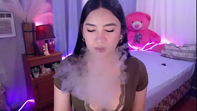 Snapshot of wild_flowerx chatting on October 5, 10:22 pm wild flowerx online show from October 5, 10:22 pm